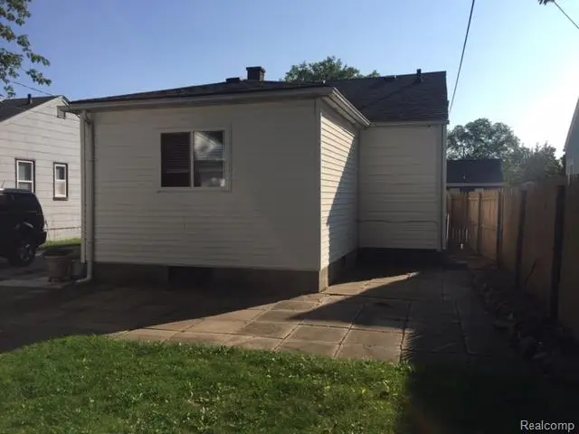 21801 Shakespeare Avenue, Eastpointe, MI 48021 - Image #1