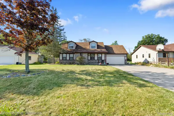 1019 Nautical, Cottrellville, MI 48039