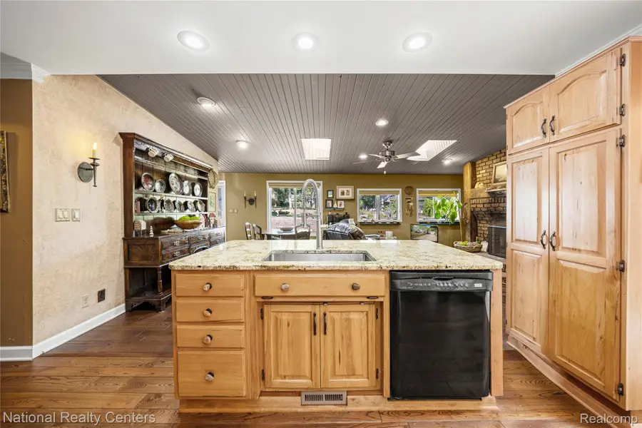 356 Fairbrook Street, Northville, MI 48167 - Image #3