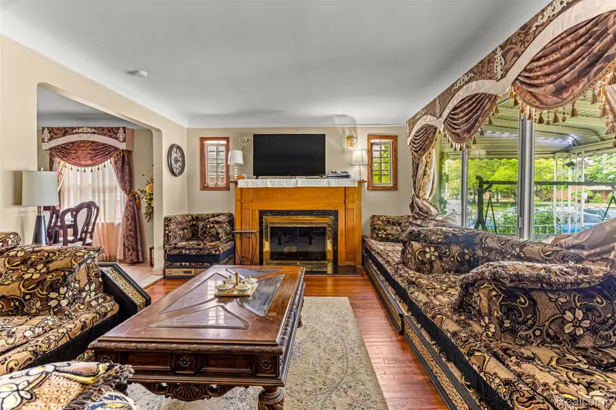 5835 Oakman Boulevard, Dearborn, MI 48126 - Image #3