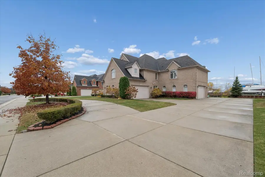 74 Sand Bar Lane, Detroit, MI 48214 - Image #2