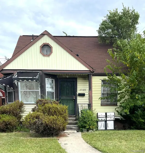 13500 Wisconsin Street, Detroit, MI 48238