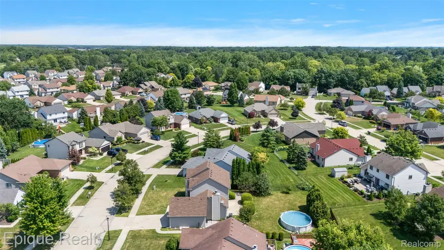 22480 Streamside Drive, Macomb, MI 48044 - Image #3