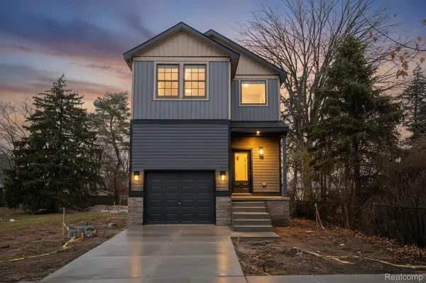 8475 Stout Avenue, Warren, MI 48093