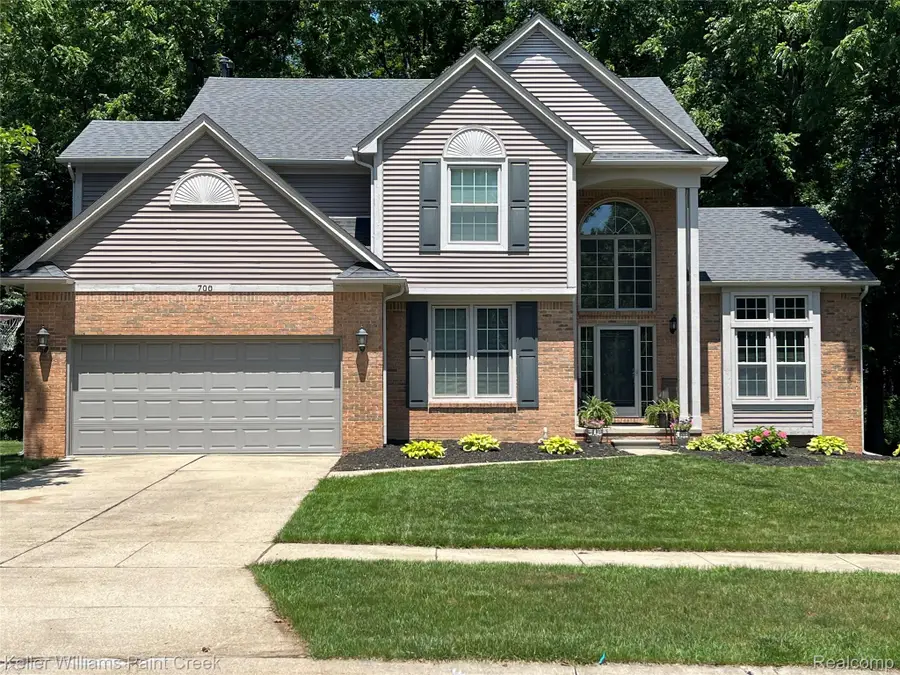 700 Woodfield Way, Rochester Hills, MI 48307 - Image #2