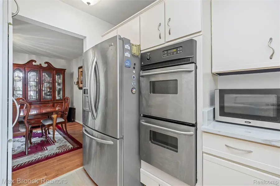 4343 Foxpointe Drive, West Bloomfield, MI 48323 - Image #2