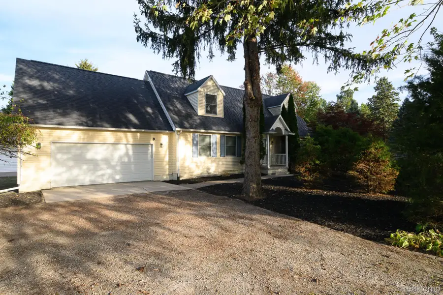 3330 Sheridan Road, Flushing, MI 48433 - Image #2