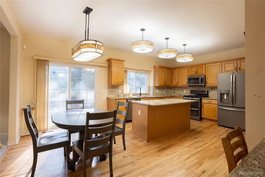 6263 Knob Bend Drive, Grand Blanc Charter Township, MI 48439 - Image #3