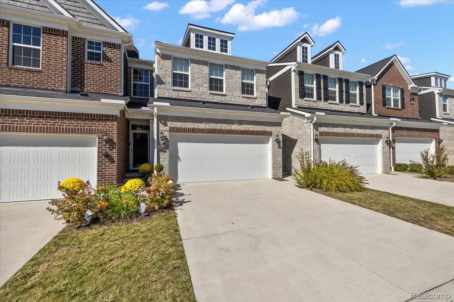 780 Peppermint Drive #62, Rochester Hills, MI 48307 - Image #2