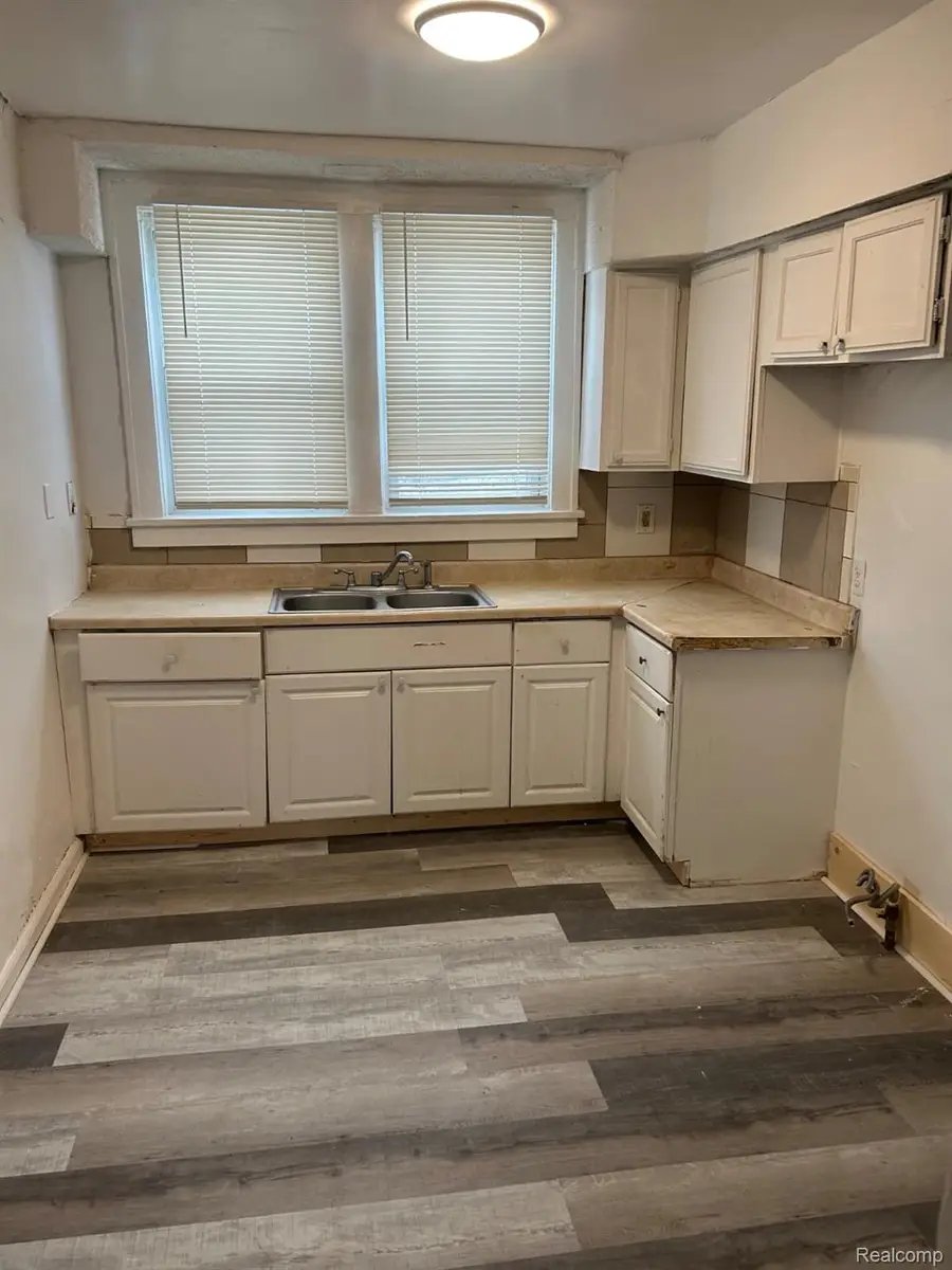 20515 San Juan Drive, Detroit, MI 48221 - Image #3