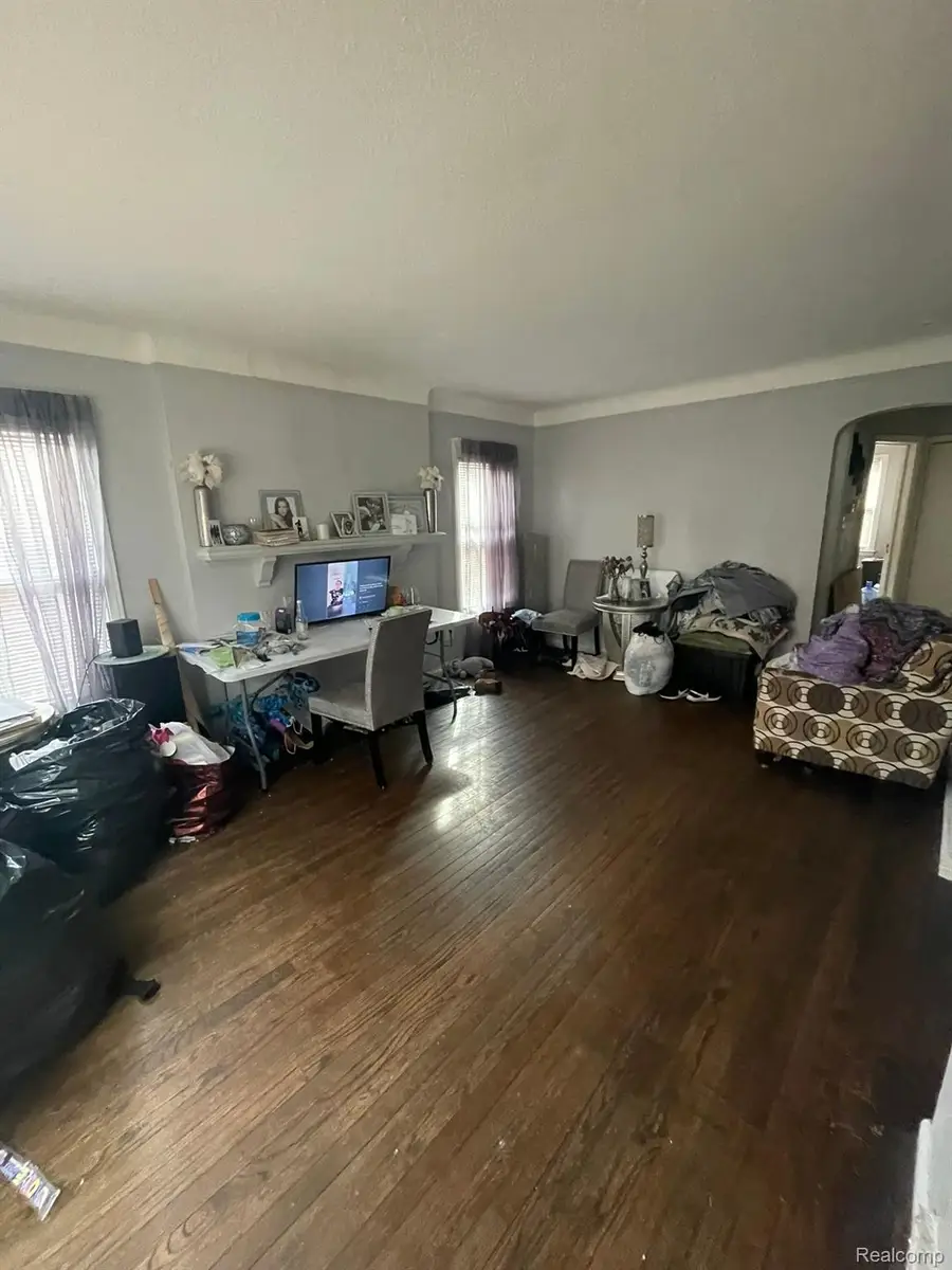 19307 Mansfield Street, Detroit, MI 48235 - Image #2