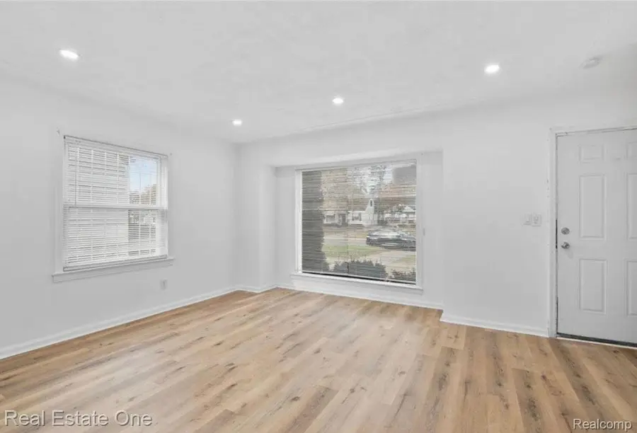 19123 Margareta Street, Detroit, MI 48219 - Image #2