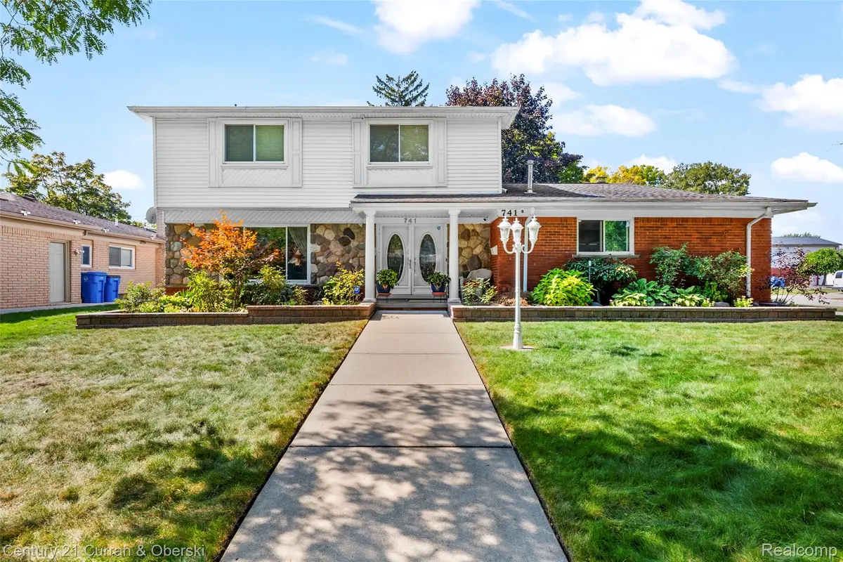 741 Berwyn Street, Dearborn Heights, MI 48127 - Image #1