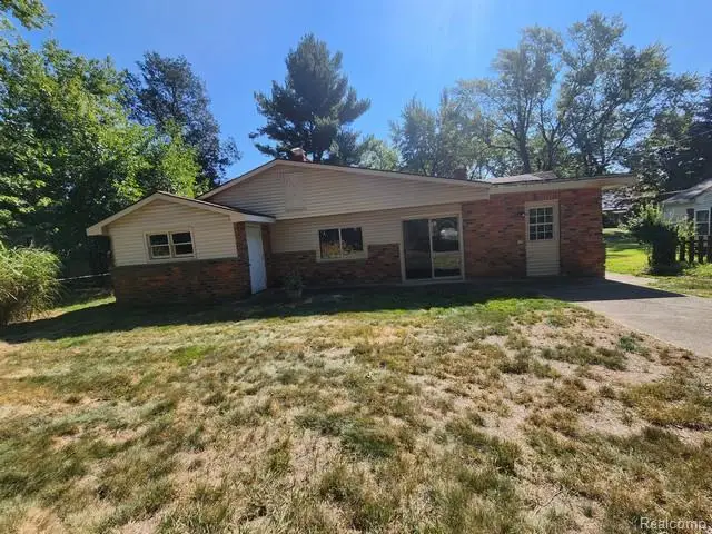 1160 Dorchester Avenue, Bloomfield, MI 48302 - Image #3