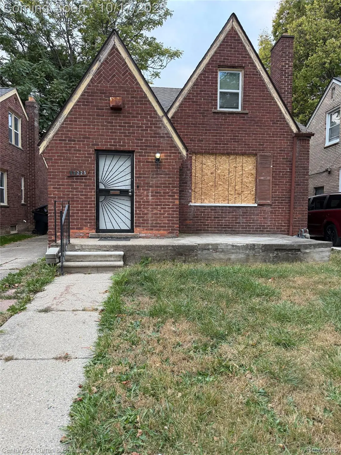 17225 Shaftsbury Avenue, Detroit, MI 48219 - Image #1