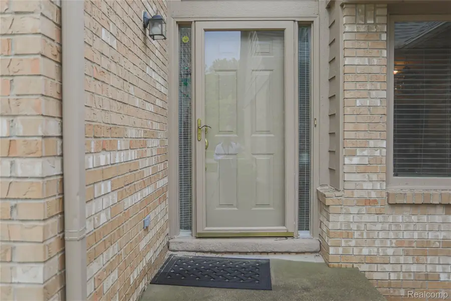 16768 Pearlcreek Court N, Macomb, MI 48042 - #2