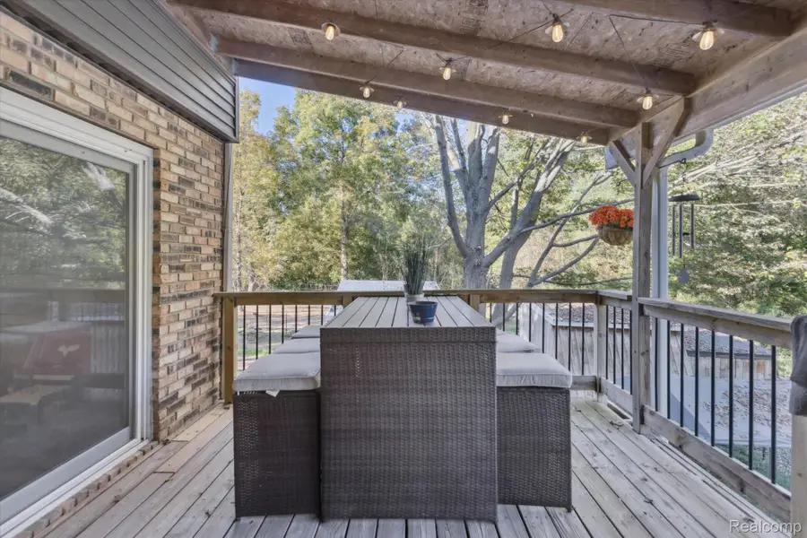 10147 S Bray Road, Clio, MI 48420 - Image #2