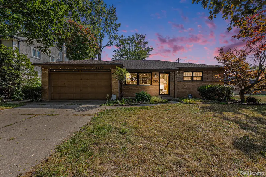 2338 Walter Avenue, Warren, MI 48092 - Image #2