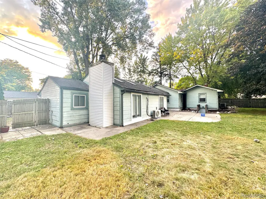 5336 Mansfield Avenue, Sterling Heights, MI 48310 - Image #3