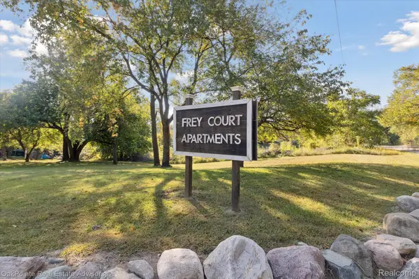 11429 Frey Court, WhitmoreLake, MI 48116