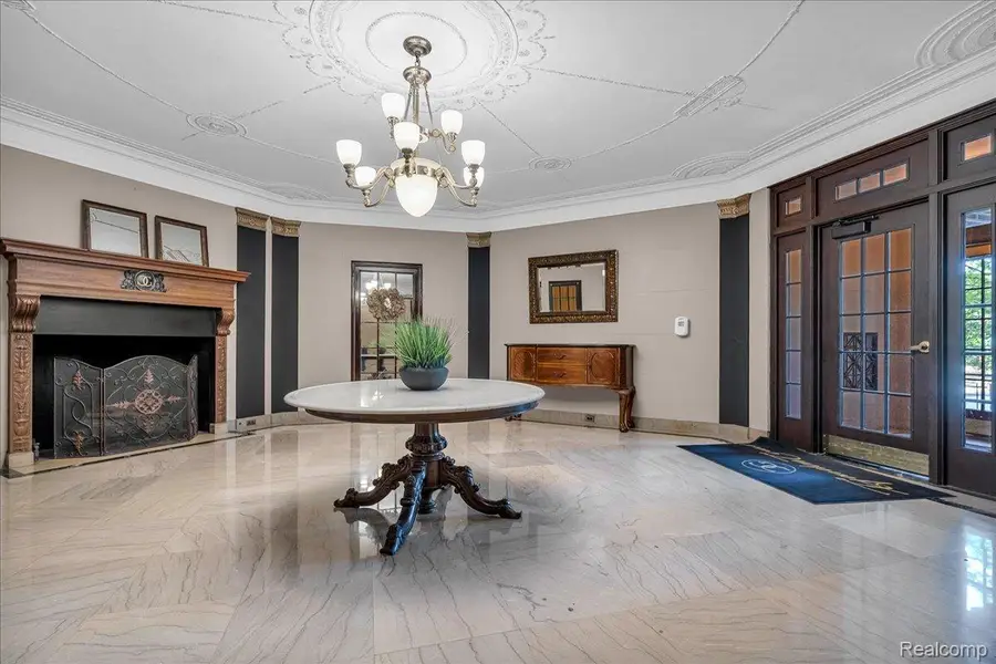 2900 E Jefferson Avenue #C5, Detroit, MI 48207 - Image #3