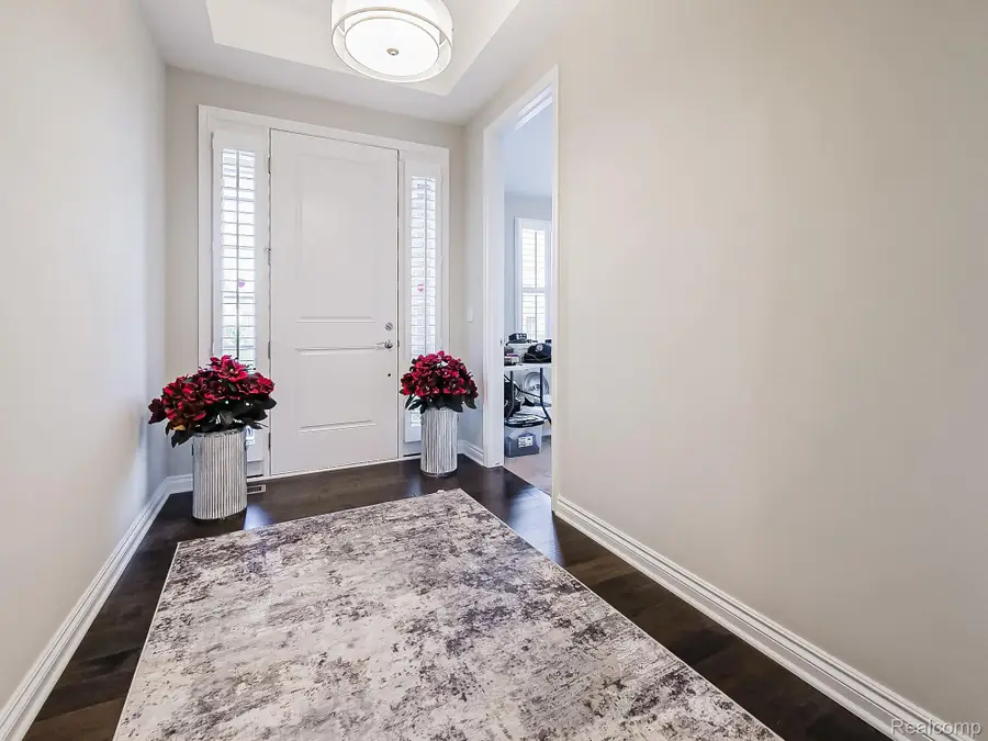 5809 Hartwick Drive, West Bloomfield, MI 48304 - Image #2