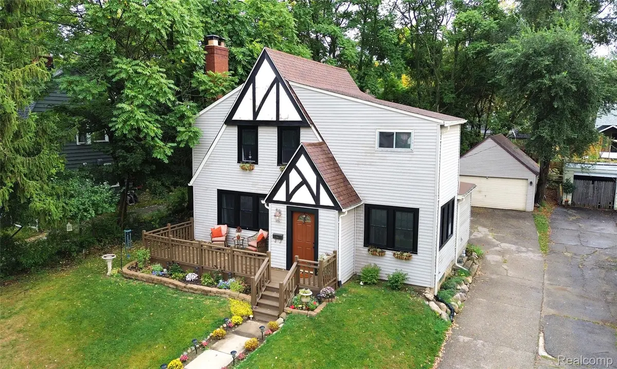 448 Dougherty Place, Flint, MI 48504 - Image #1