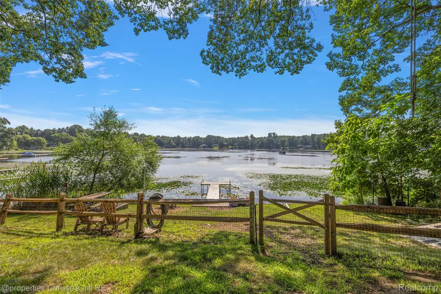 11113 Perch Lake Drive W, Somerset Township, MI 49233 - Image #3