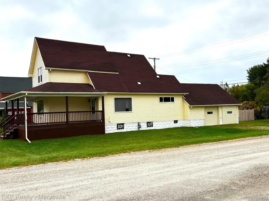 8897 Avoca Road, Avoca, MI 48006 - Image #2