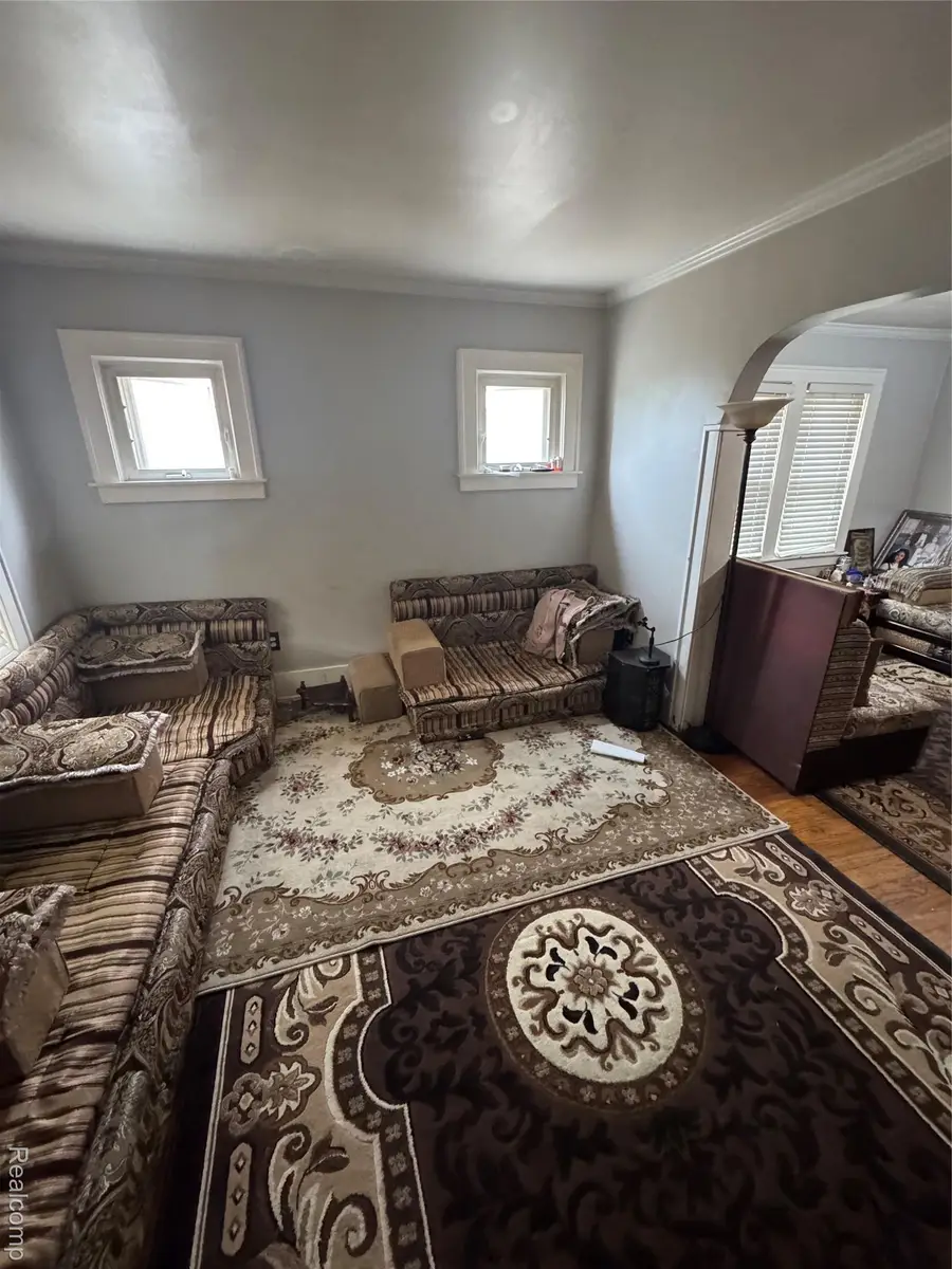 6722 Stahelin Avenue, Detroit, MI 48228 - Image #2