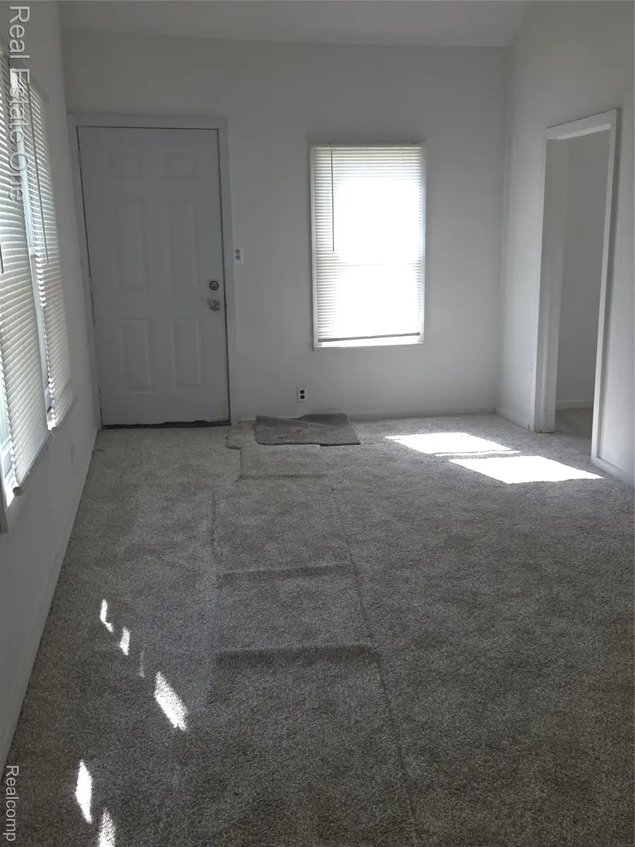 8087 Continental Avenue, Warren, MI 48089 - Image #2