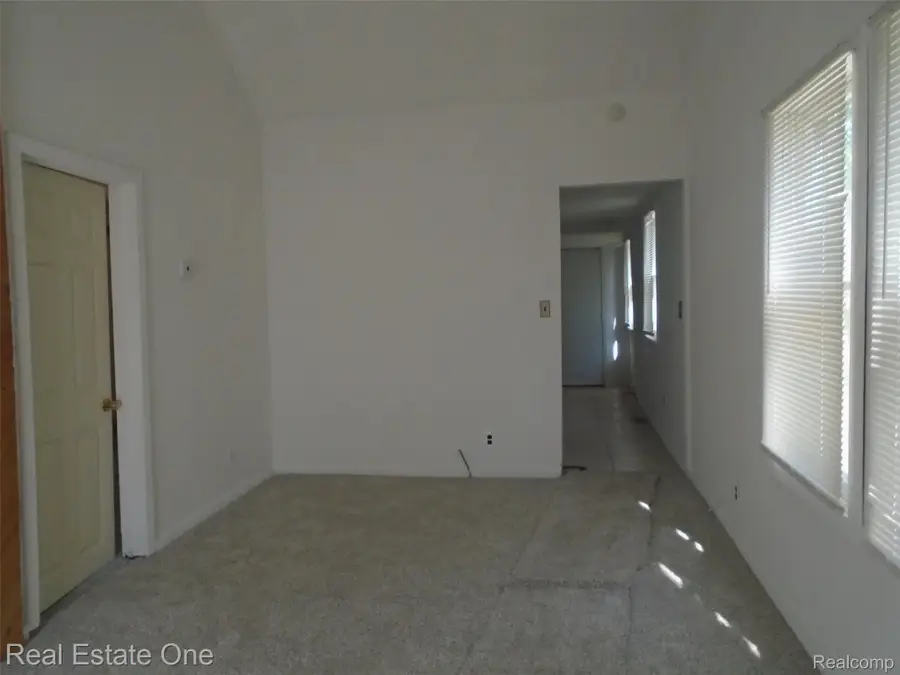 8087 Continental Avenue, Warren, MI 48089 - Image #3