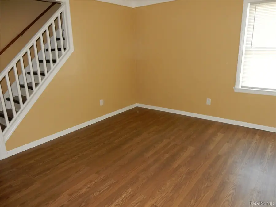 6741 Evergreen Avenue, Detroit, MI 48228 - Image #2