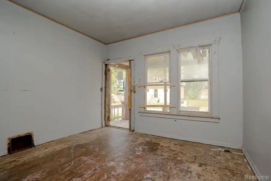 7169 Holmes Street, Detroit, MI 48210 - Image #2