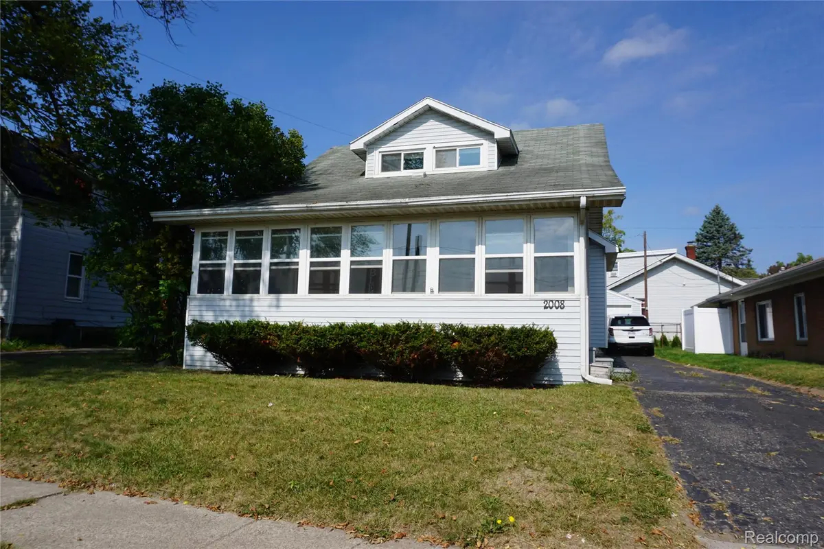 2008 University Avenue, Flint, MI 48504 - Image #1