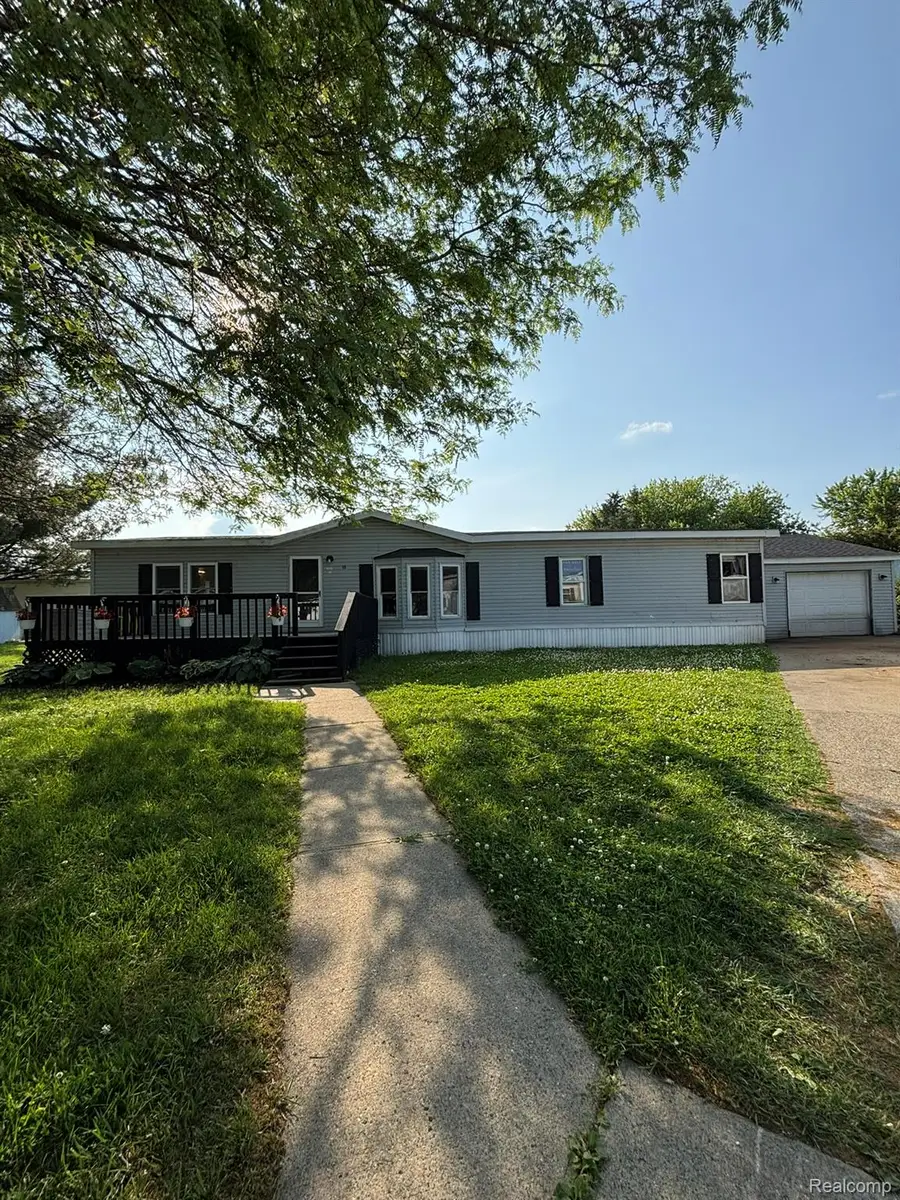 18 Timber Court, Flint, MI 48506 - Image #3