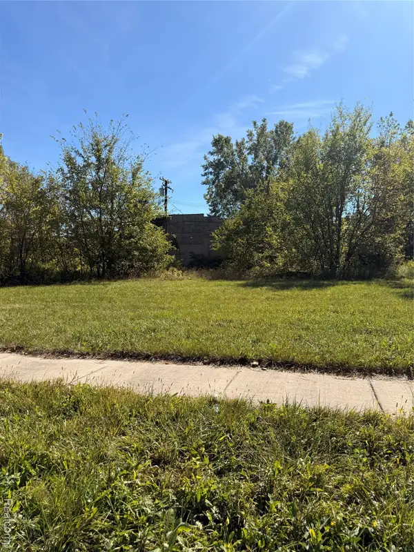 3132 Medbury Street, Detroit, MI 48211