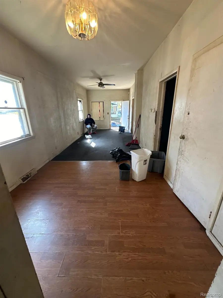 1924 Wood Street, Saginaw, MI 48602 - Image #3