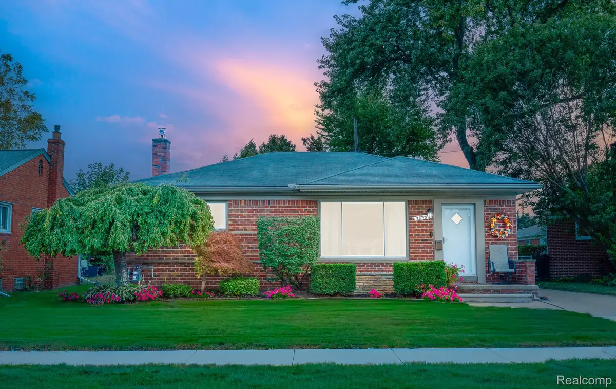 28718 Diesing Drive, Madison Heights, MI 48071 - Image #1