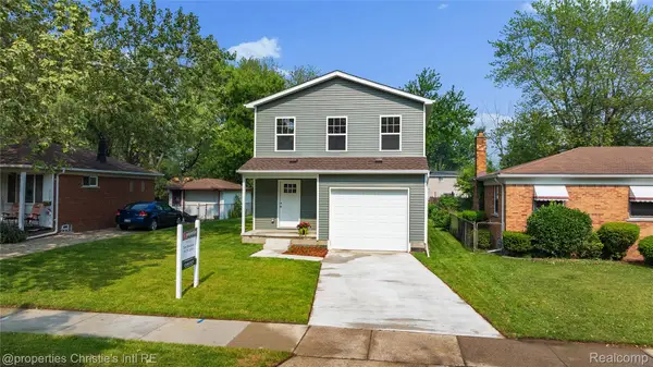 22114 Pleasant Avenue, Eastpointe, MI 48021