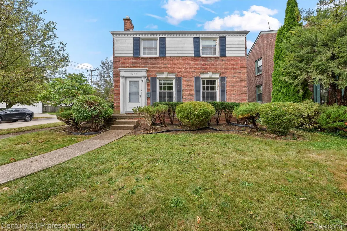 1677 Brys Drive, Grosse Pointe Woods, MI 48236 - Image #1