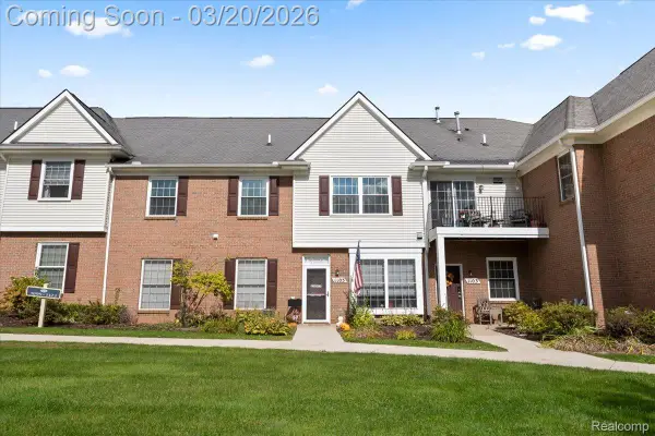 1103 Rial Lake Drive, Howell, MI 48843