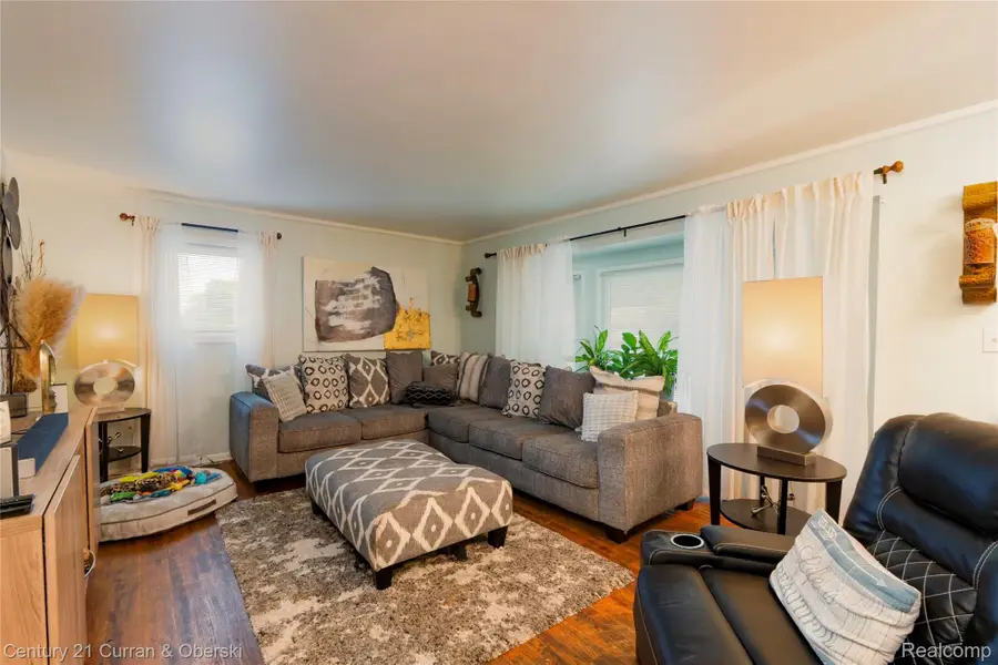 31221 Lyndon Street, Livonia, MI 48154 - Image #3