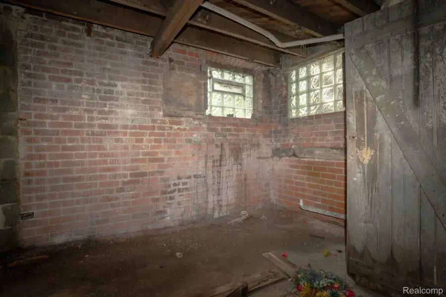 7250 Saint Paul Street, Detroit, MI 48214 - Image #2