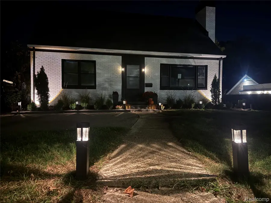 1228 N Main Street, Rochester, MI 48307 - Image #2