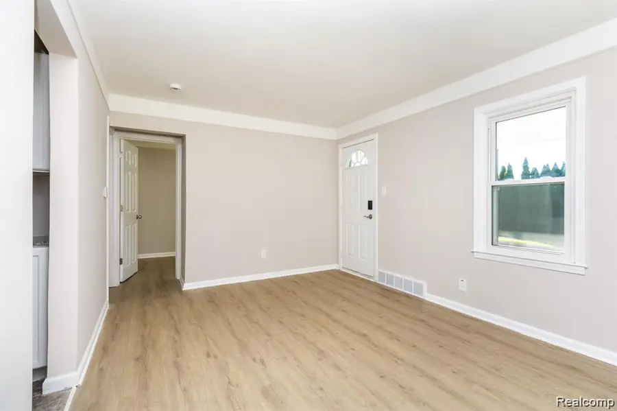 8269 Westminster Avenue, Warren, MI 48089 - Image #3