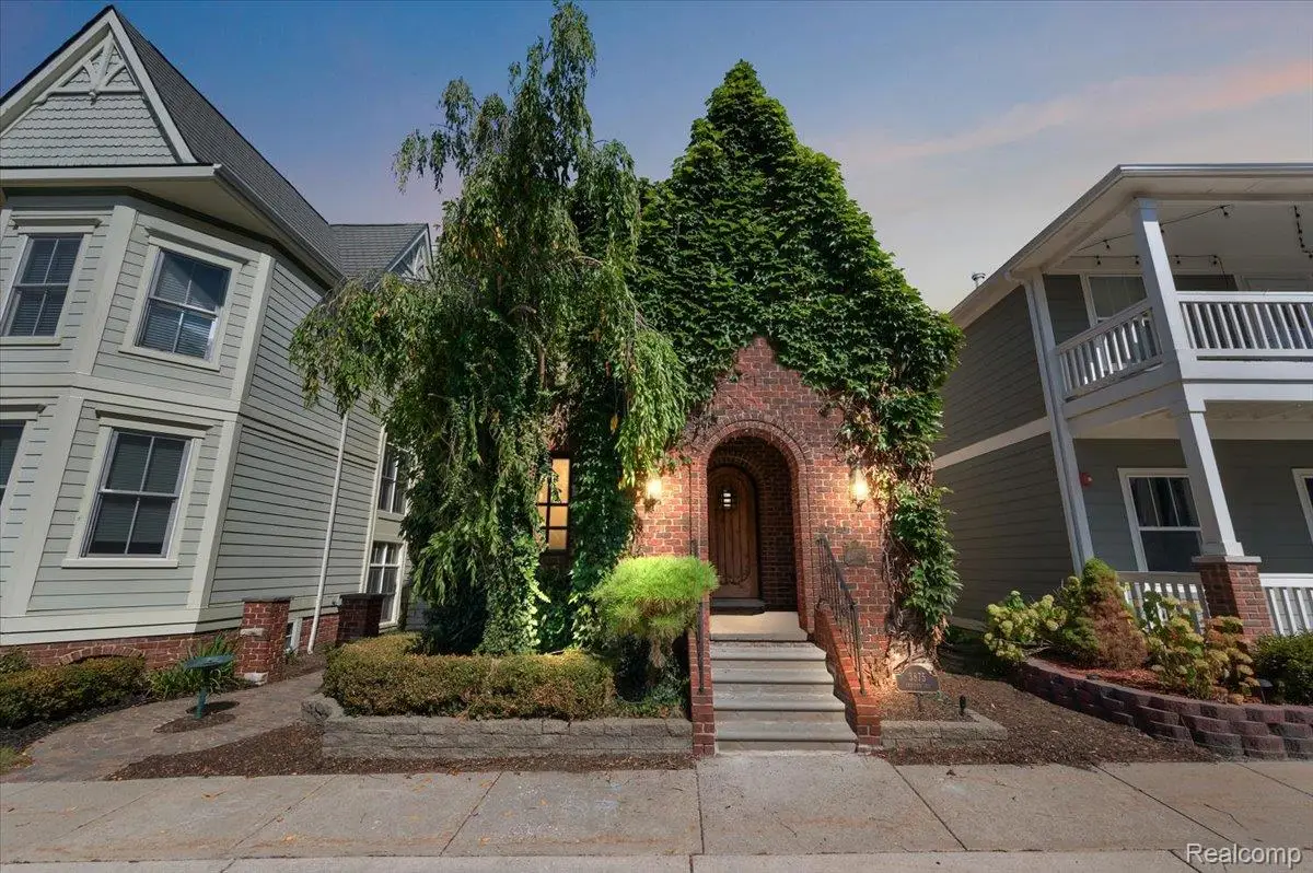 3875 Andover Avenue, Auburn Hills, MI 48326 - Image #1