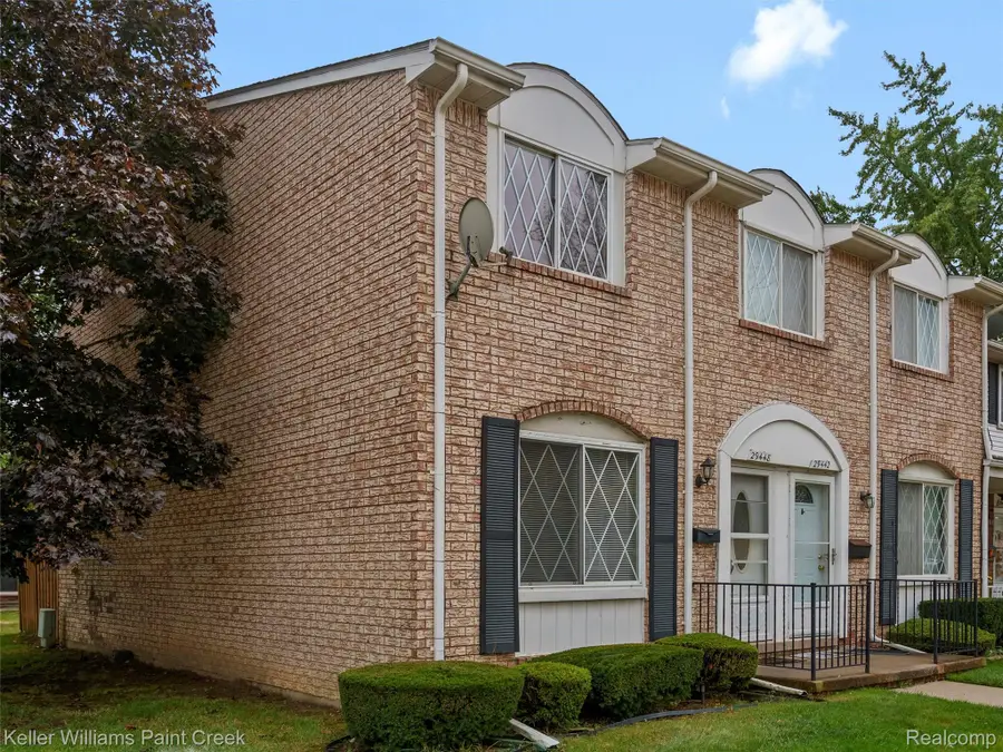 29448 El Dorado Plaza, Warren, MI 48088 - Image #2