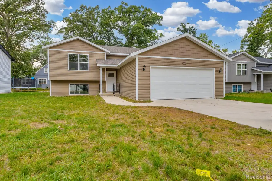 3983 Burlingame Avenue Sw, Wyoming, MI 49509 - Image #3