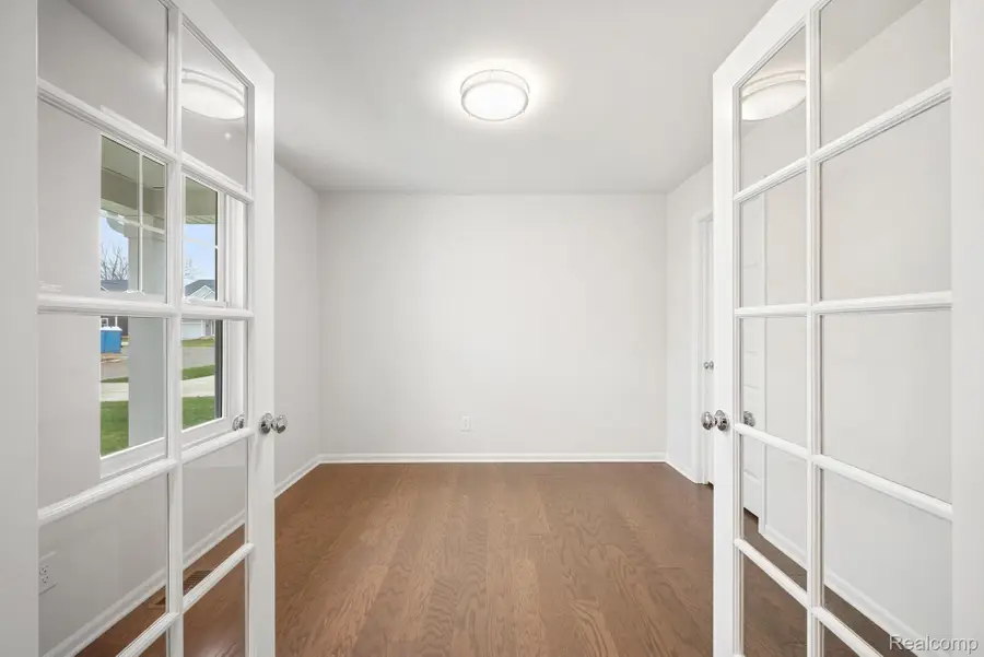 707 Knollwood Bend, Chelsea, MI 48118 - Image #3